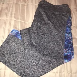 LulaRoe yoga capris 2x